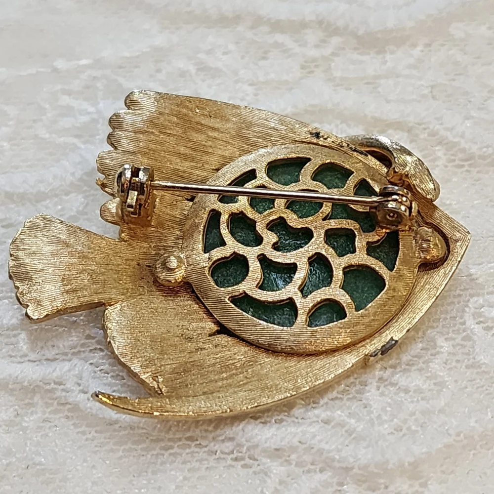 Angel Fish Brooch Encased Large Green  Glass Cabochon Gold Toned Brooch